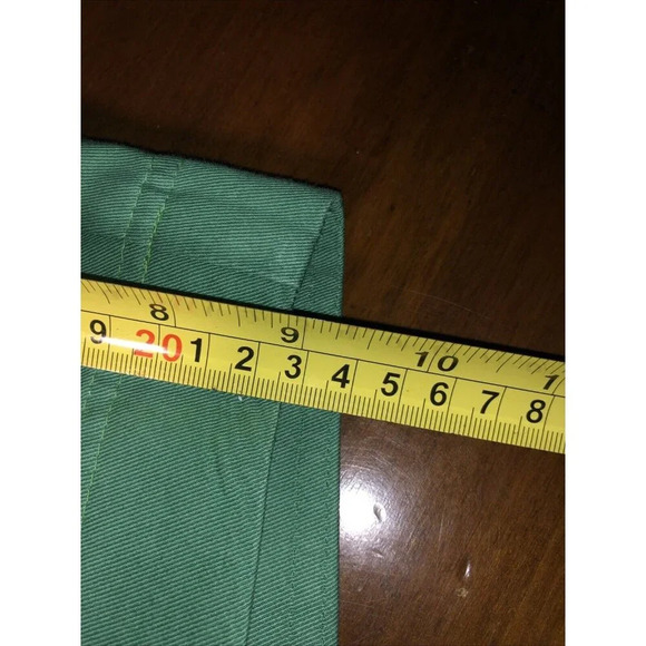 IZOD LACOSTE Men Beige Chino VTG Shorts 36 W x 9 L Classic Preppy - Picture 6 of 10